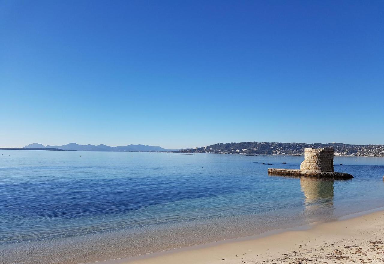 Appartement 2 pieces, renove, 2 piscines+tennis, mer, climatisation Antibes Esterno foto