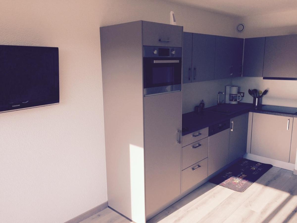 Appartement 2 pieces, renove, 2 piscines+tennis, mer, climatisation Antibes Esterno foto